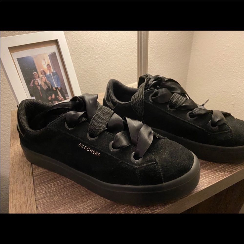 Sneaker bundle for the price of 1